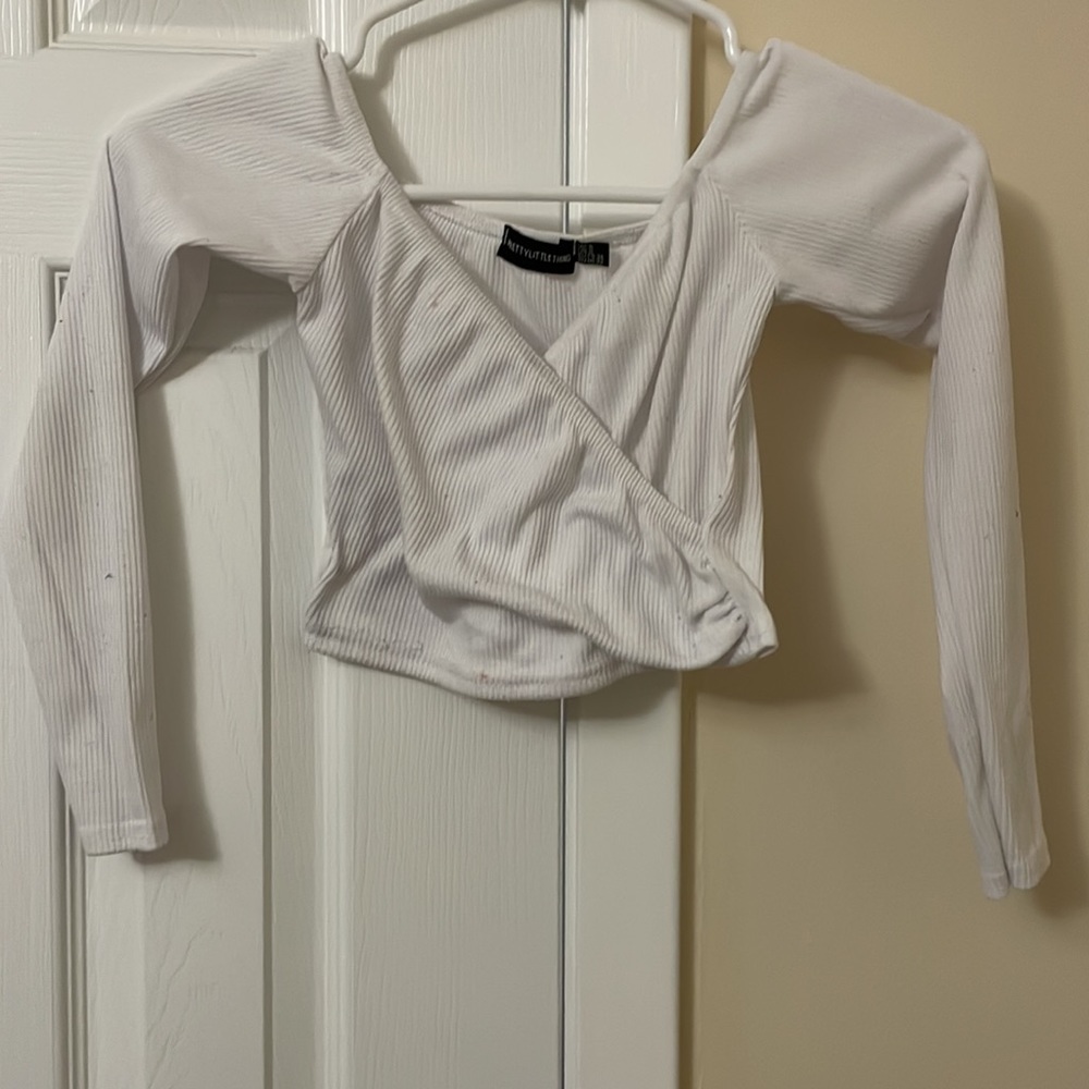Longe sleeve off the shoulder crop top